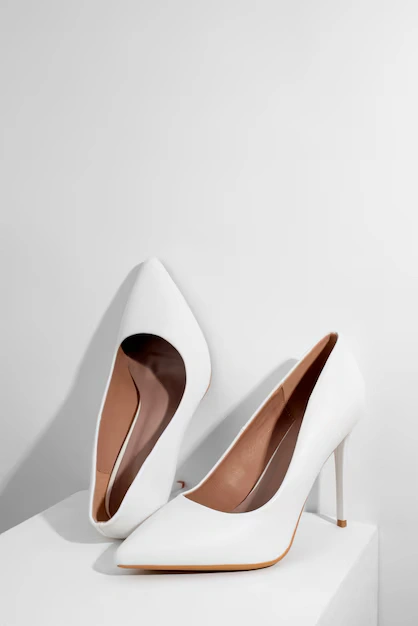 Classic Mary Jane Heels – White, Size 9, Velvety Suede