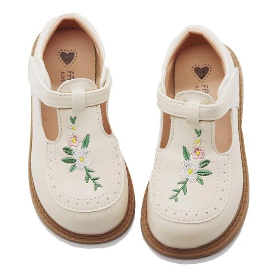 Peter Pan embroidered leather shoes